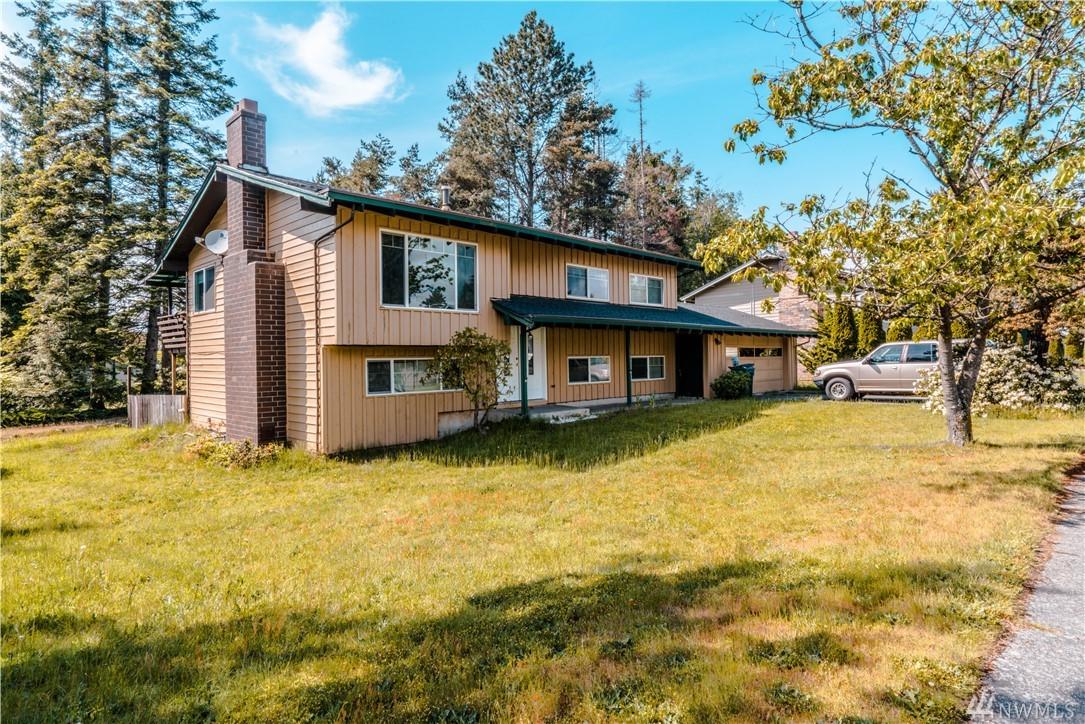 2501 Crestline Dr - Photo 1