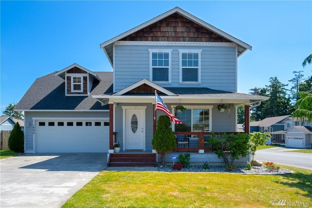 1892 Olive St - Photo 1