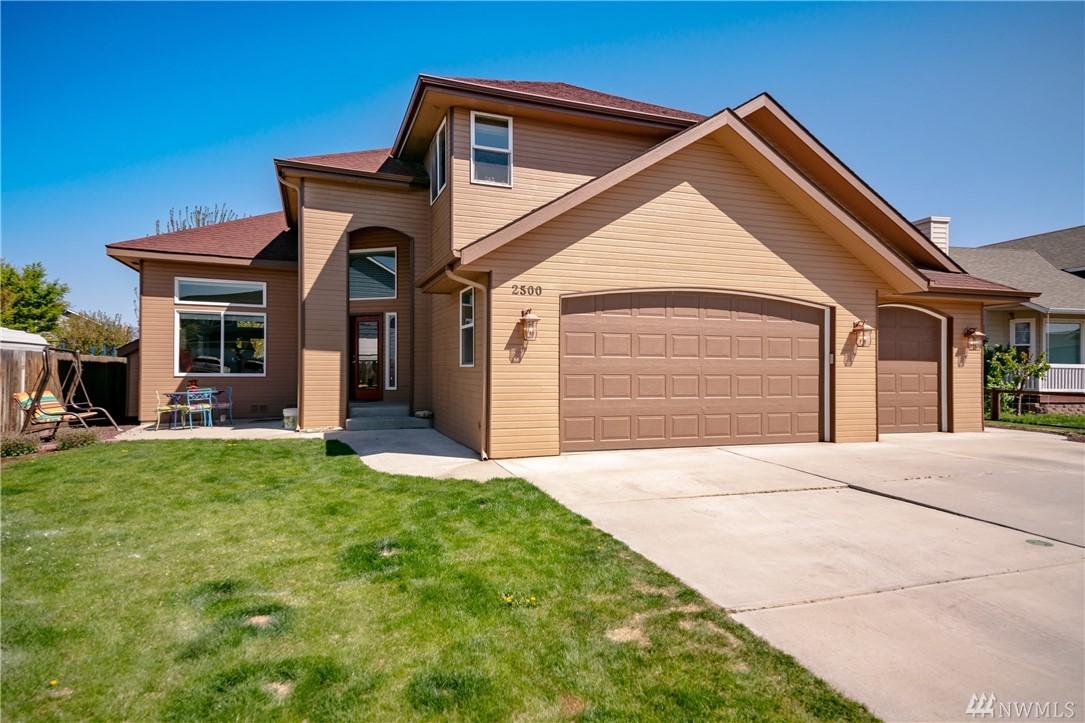 2500 Hamilton Ct - Photo 1