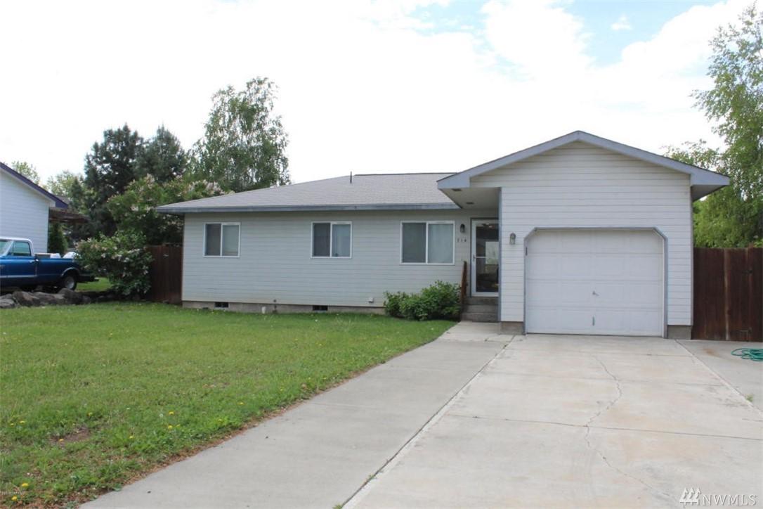 714 White Birch - Photo 1