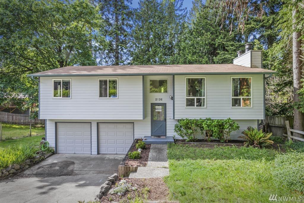 2136 Clinton Ave - Photo 1