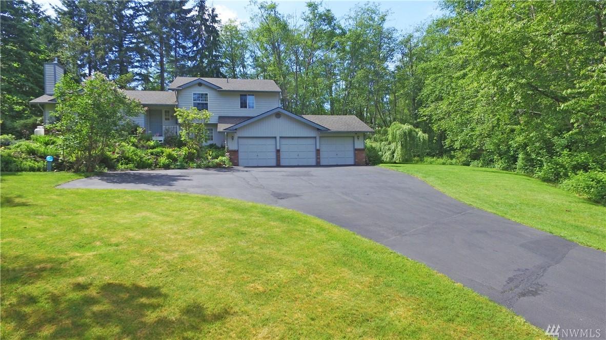3618 Larch Wy - Photo 1
