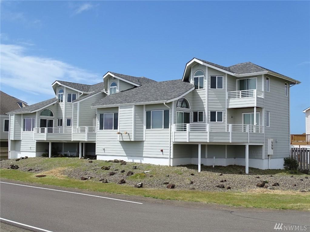 1499 Diamond Head Ave - Photo 1