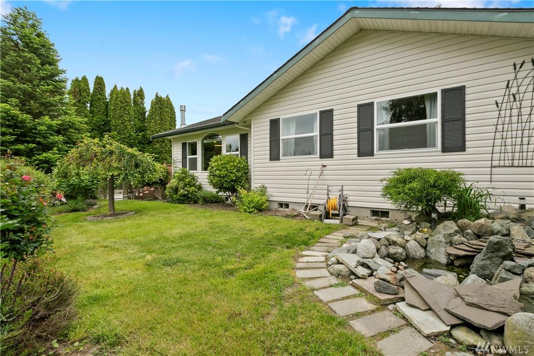 517 Marshall St - Photo 1