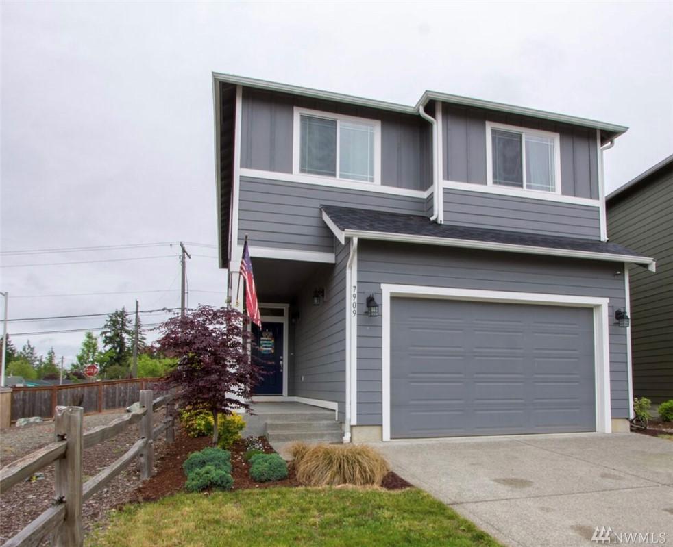 7909 161st St - Photo 1