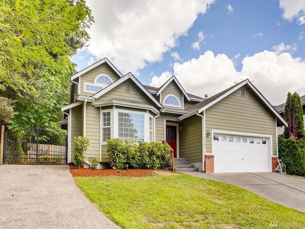 18426 114th Ave - Photo 1