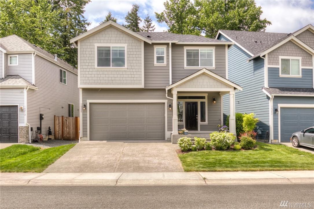 16208 80th Ave - Photo 1