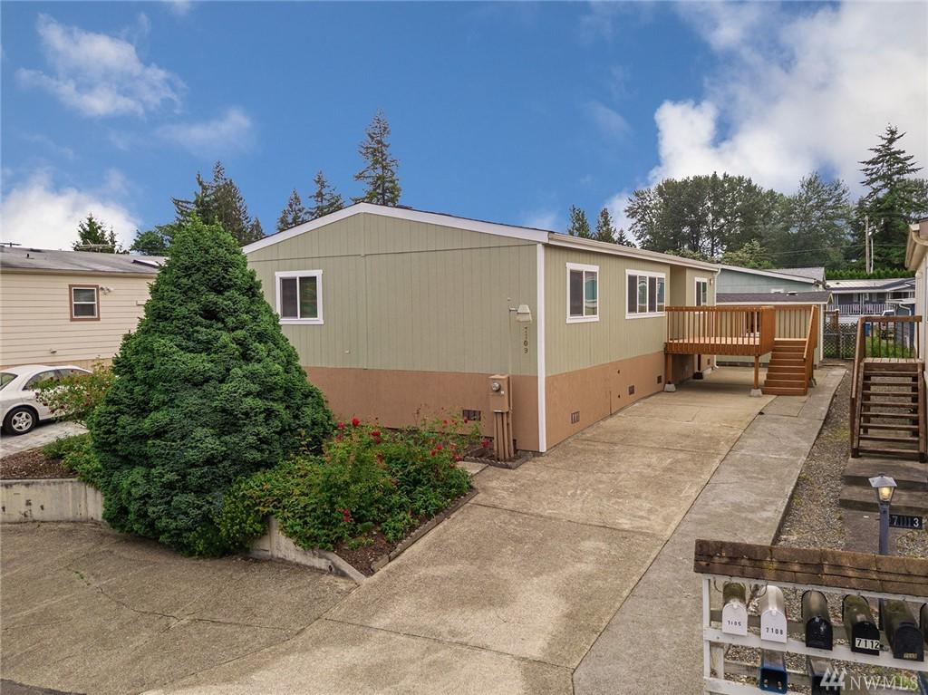 7109 141st Ave - Photo 1