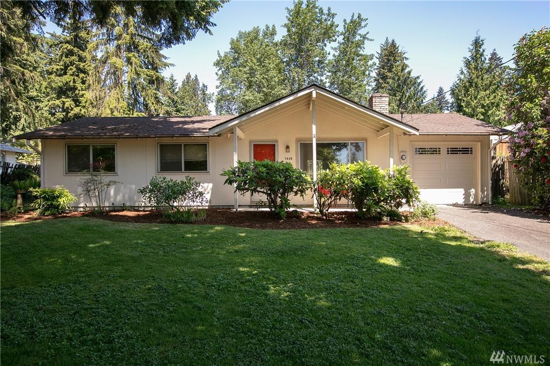 7628 204 Place - Photo 1