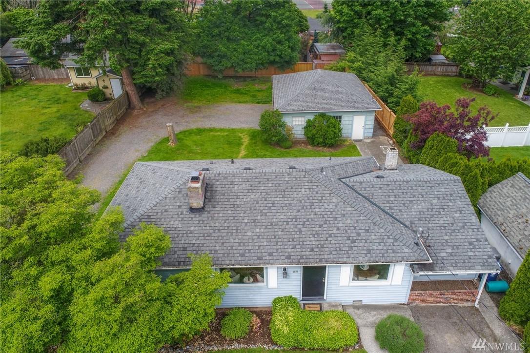 7839 123rd Ave - Photo 1