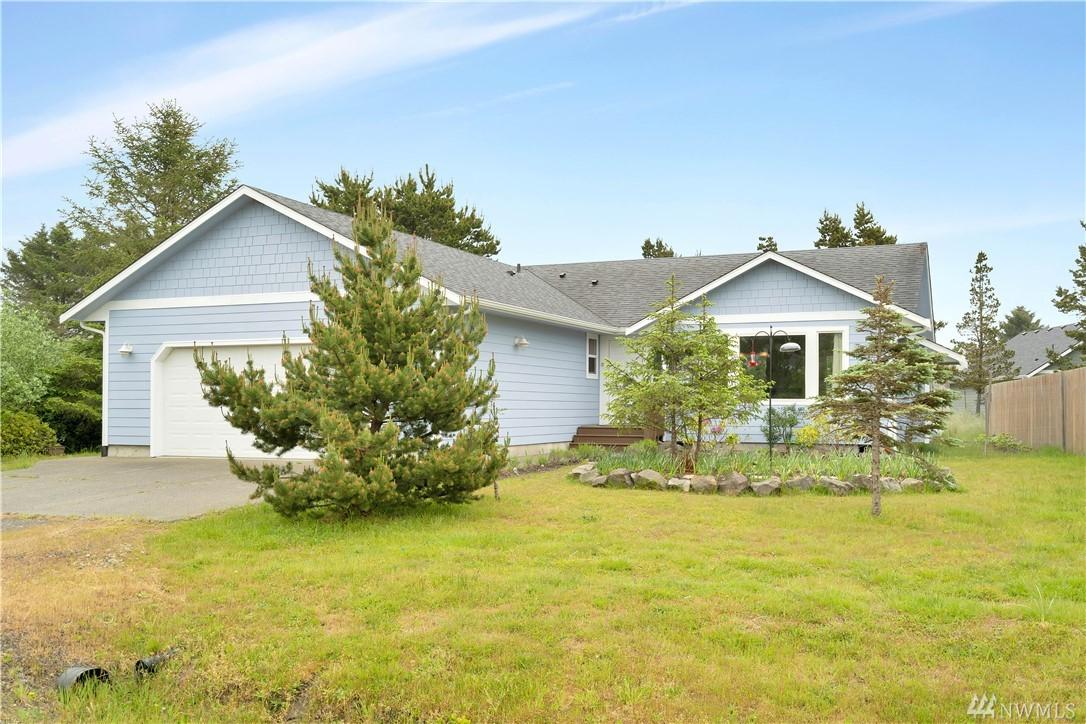 902 Cascade Ave - Photo 1