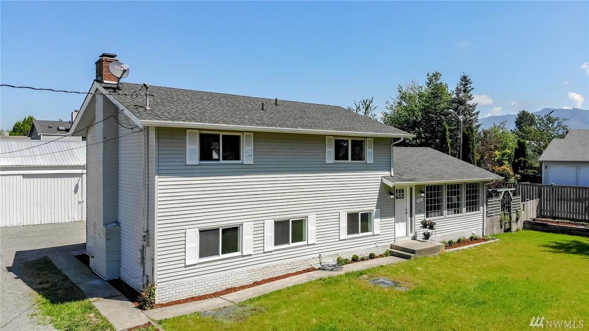 841 Warner Ave - Photo 1