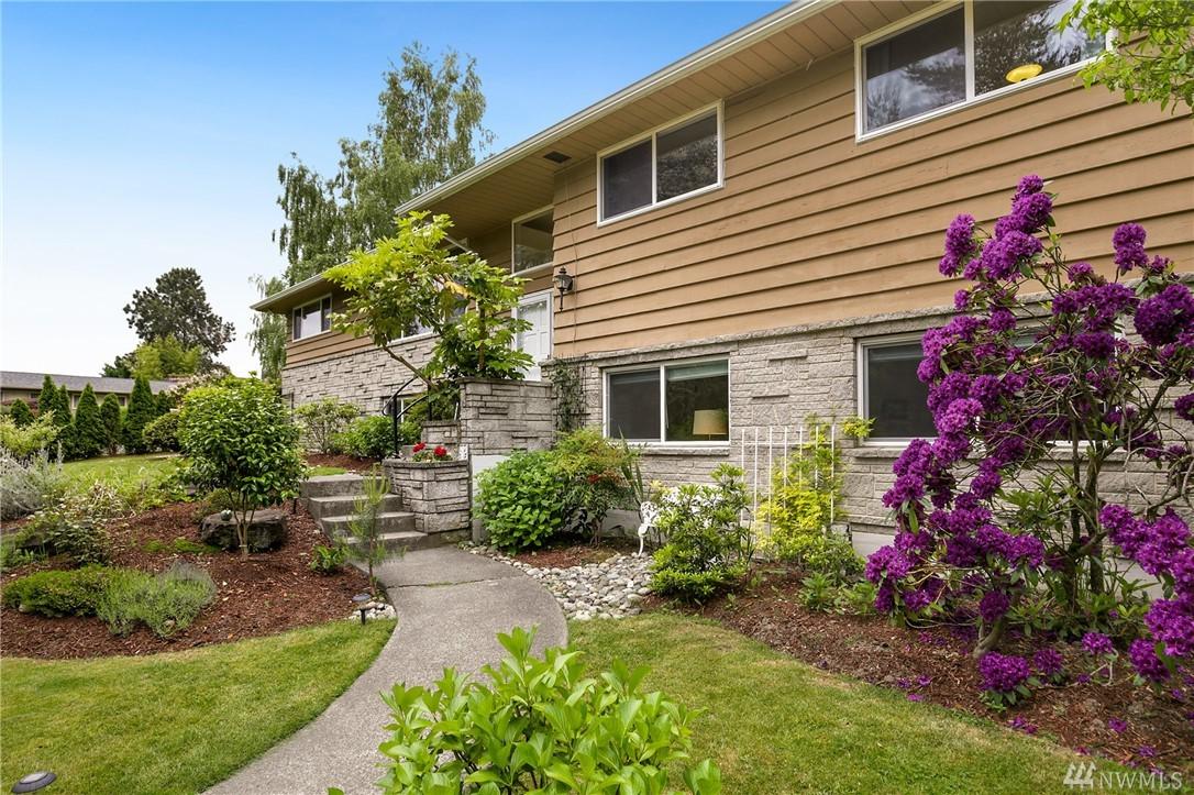 18203 60th Ave - Photo 1