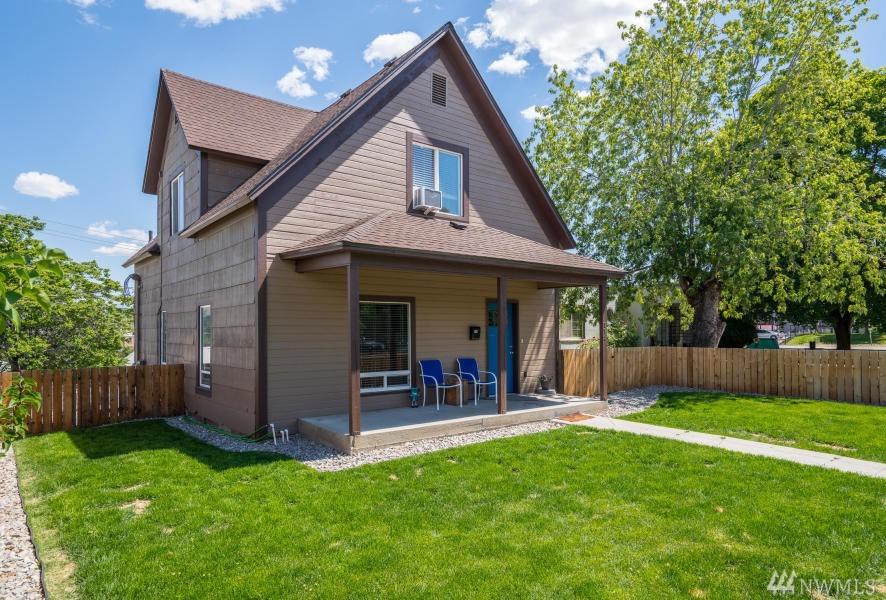 115 Buchanan Ave - Photo 1