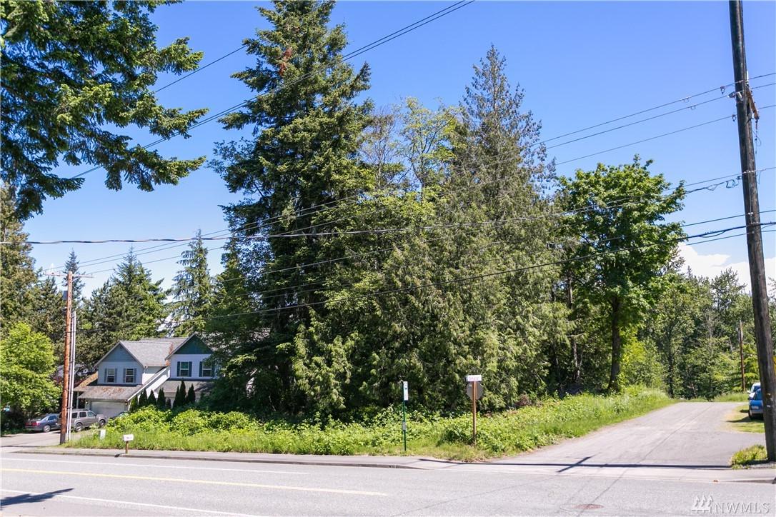2454 Yew Street Rd - Photo 1