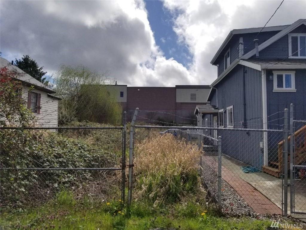 5153 Director St - Photo 1