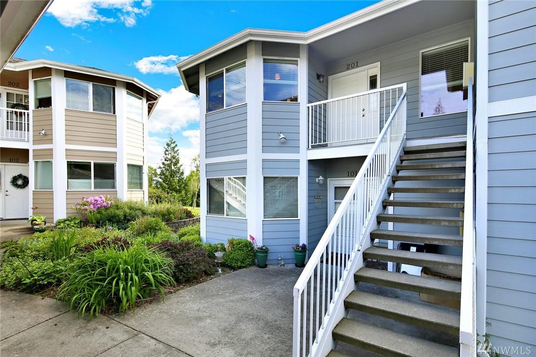 234 Prince Ave - Photo 1