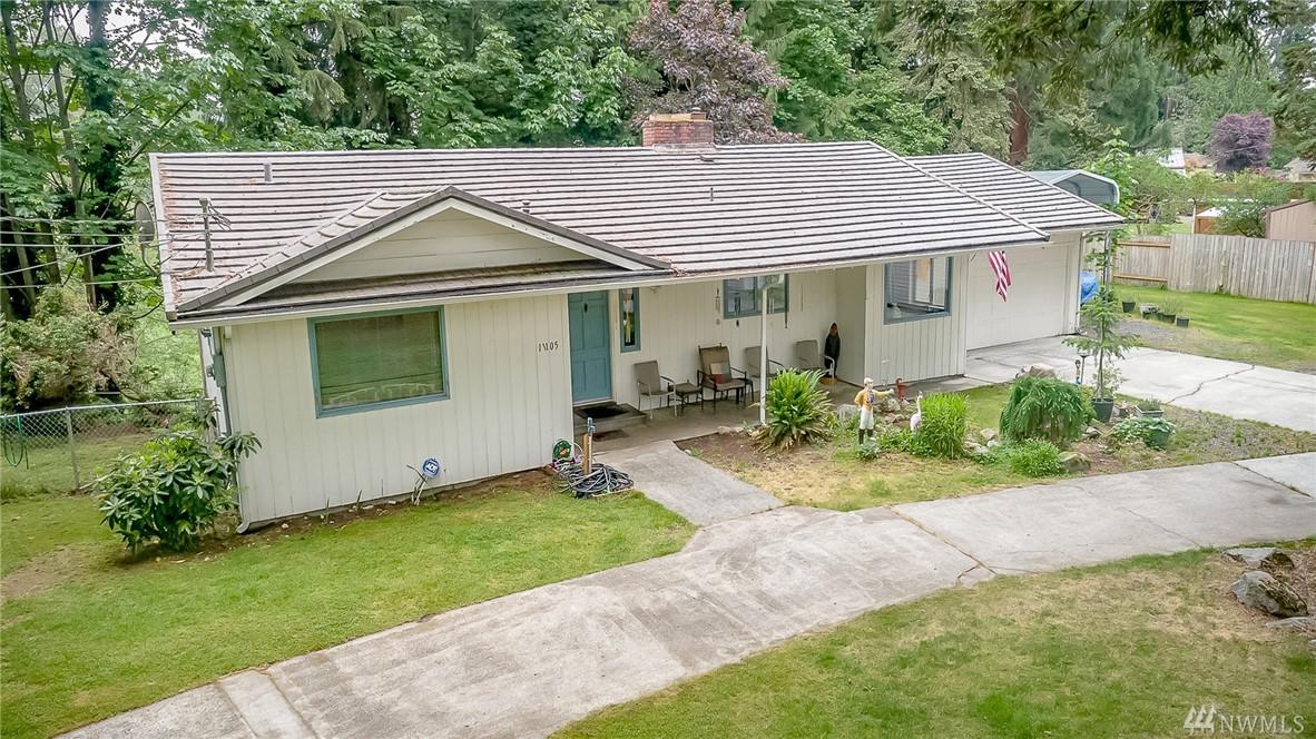 11105 47th Ave - Photo 1
