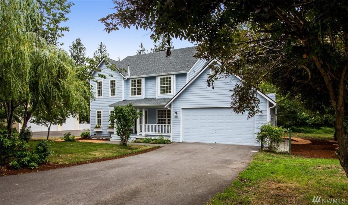 742 Alder Ave - Photo 1