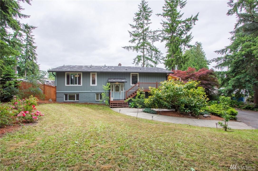 9904 156th St - Photo 1