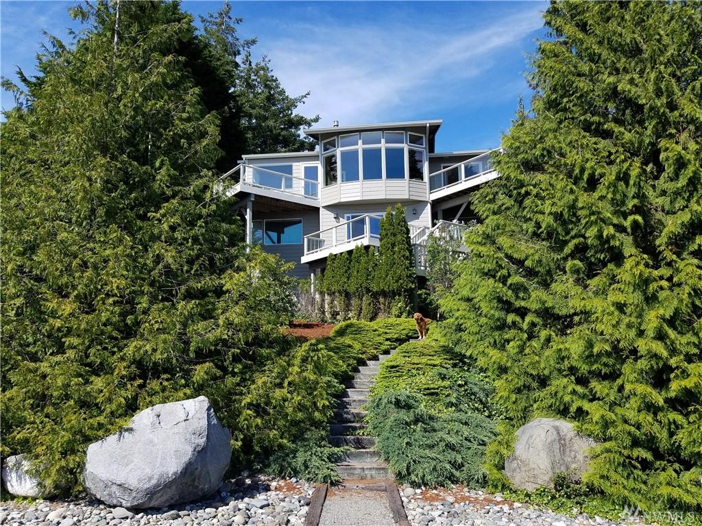 4606 Kingsway - Photo 1