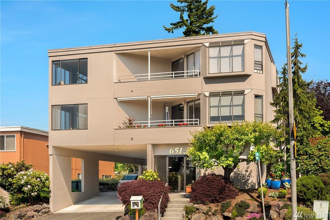 651 5th Ave - Photo 1