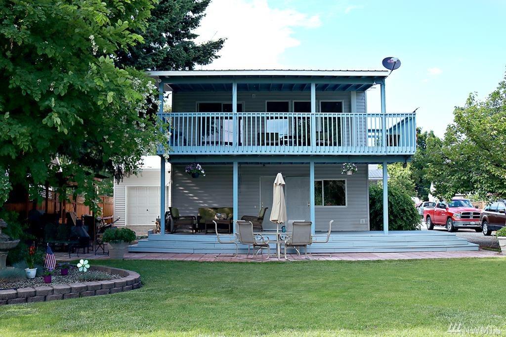 210 Bartlett Ave - Photo 1