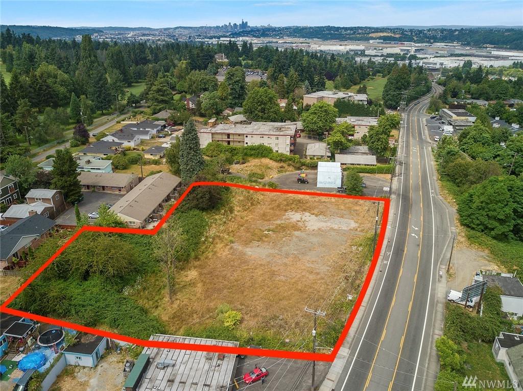 11411 Des Moines Memorial Dr - Photo 1