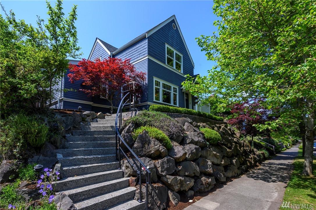 1607 3rd Ave - Photo 1
