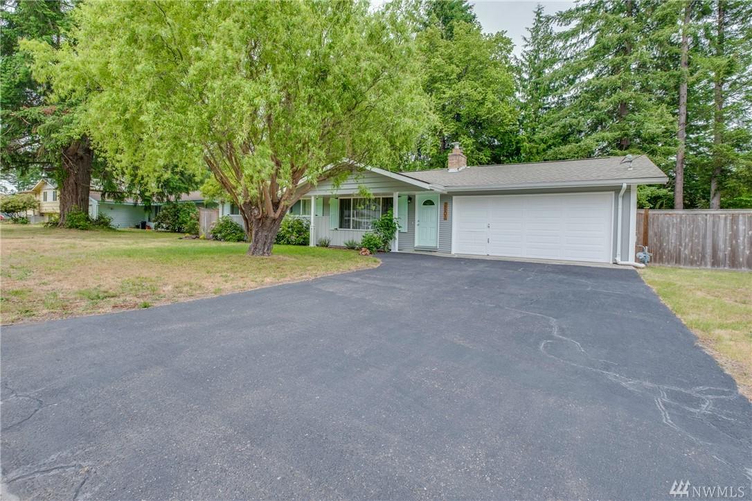 2503 Pine Tree Dr - Photo 1
