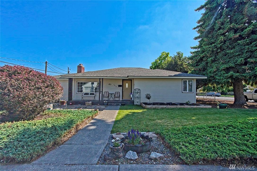 348 12th Av - Photo 1