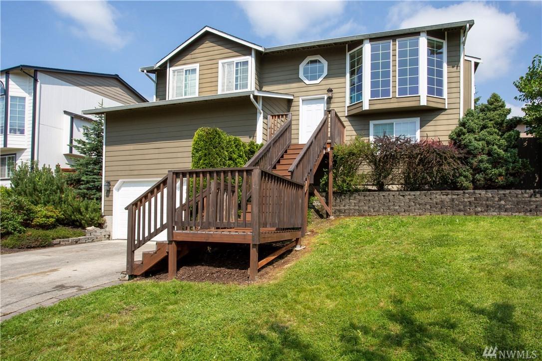 5505 78th Ave - Photo 1