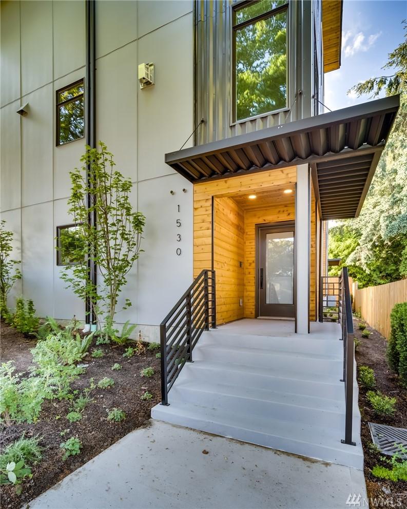 1530 25th Ave - Photo 1