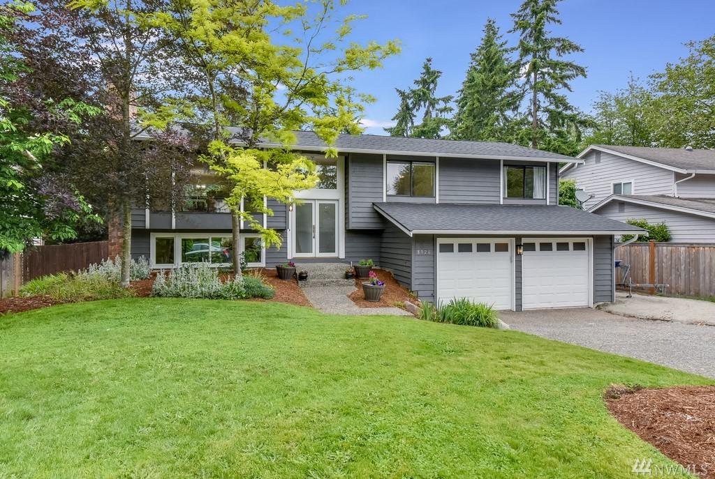 8326 121 Place - Photo 1