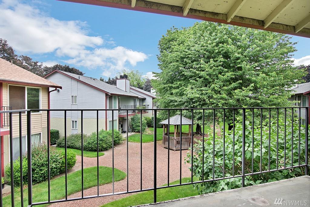 1852 Central Place - Photo 1