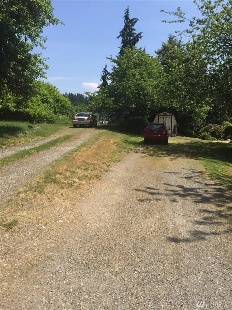 525 Lake Louise Dr - Photo 1
