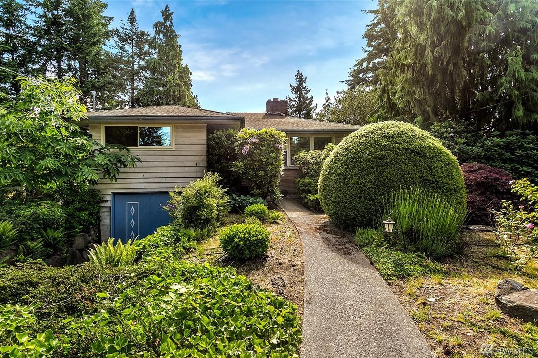 18554 Wallingford Ave - Photo 1