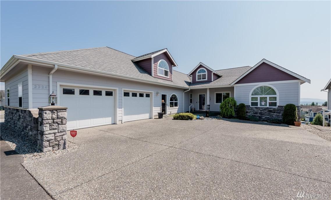 2224 Sunrise St - Photo 1