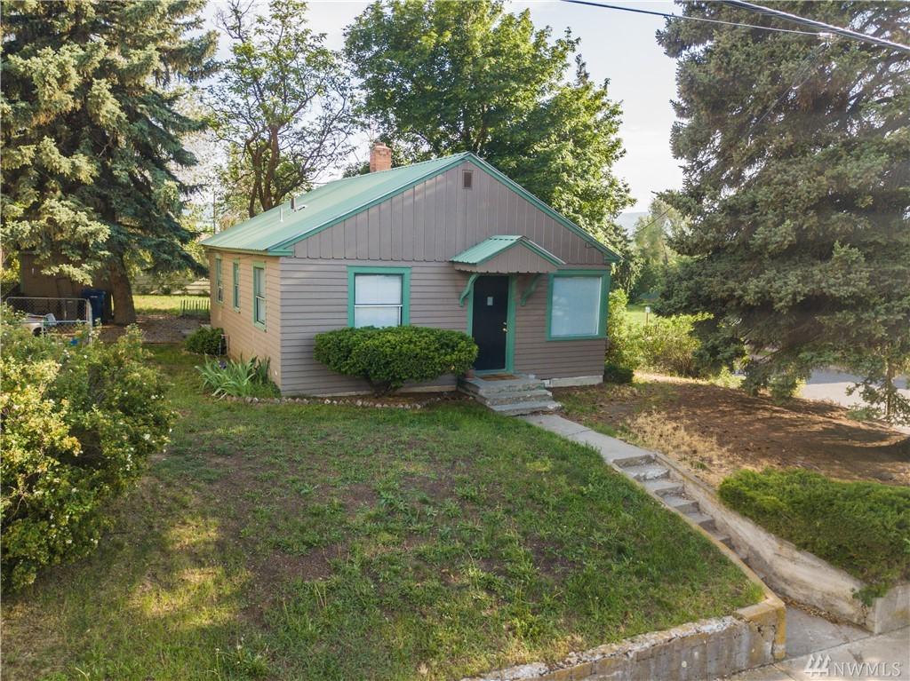 406 6th Ave - Photo 1