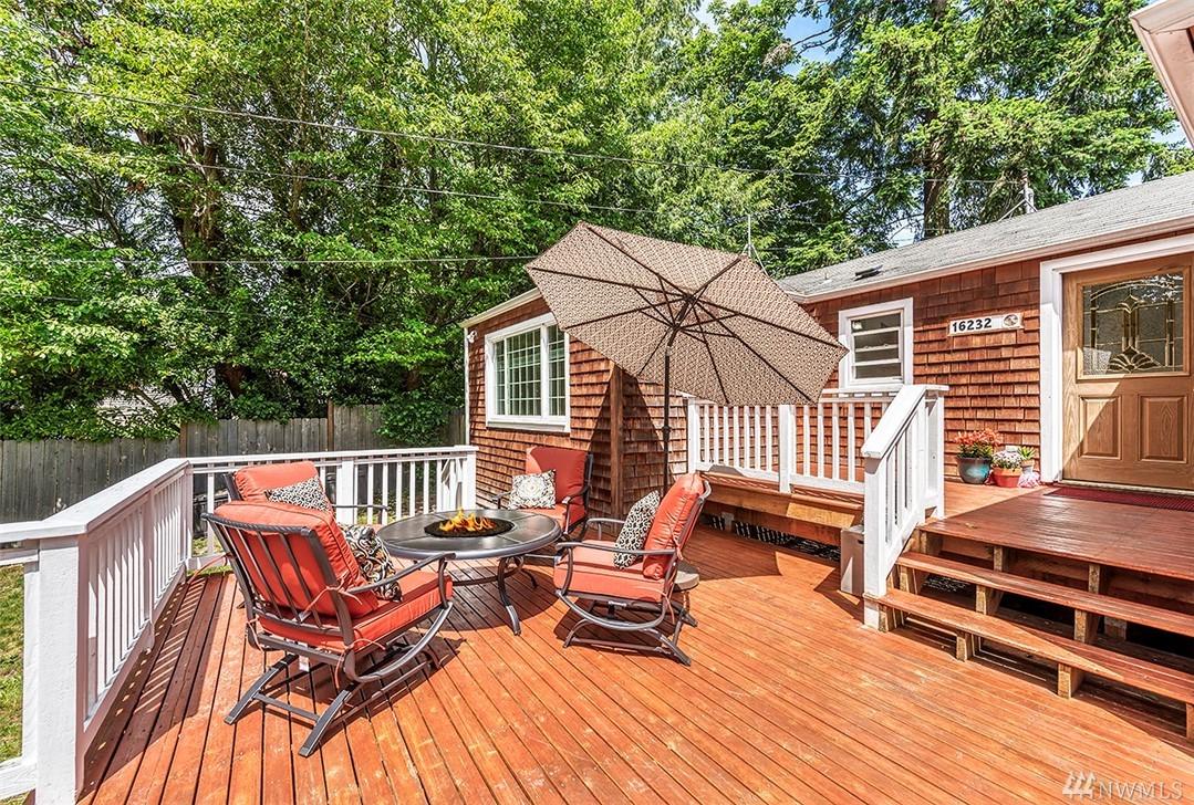 16232 11th Ave - Photo 1