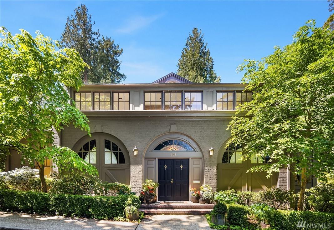 205 40th Ave - Photo 1