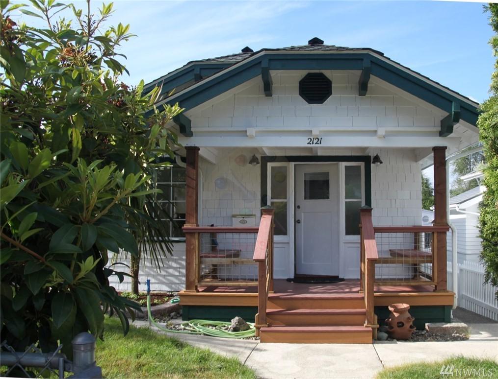 2121 5th St - Photo 1