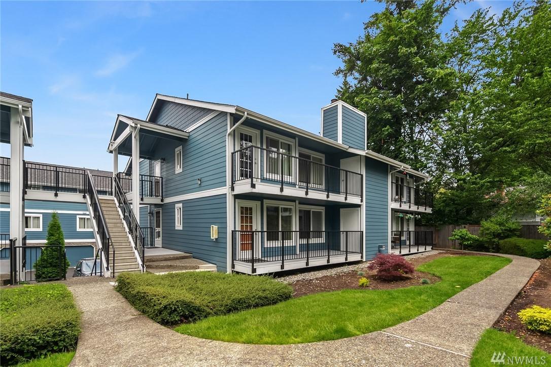 12526 32nd St - Photo 1