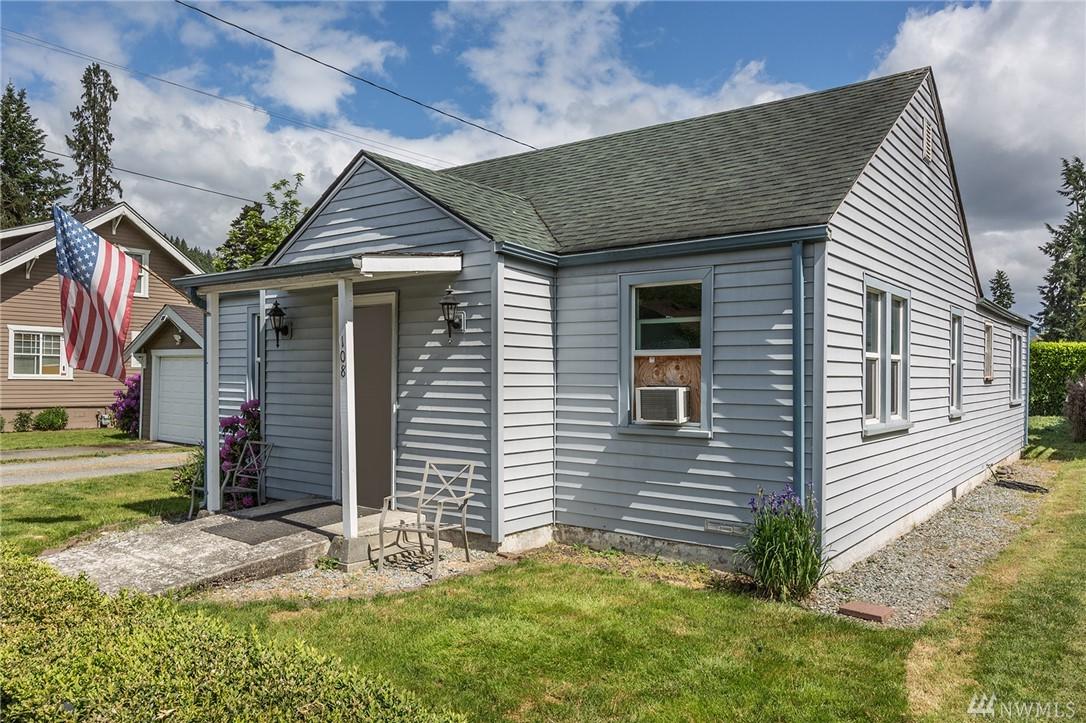 108 Bridge St - Photo 1