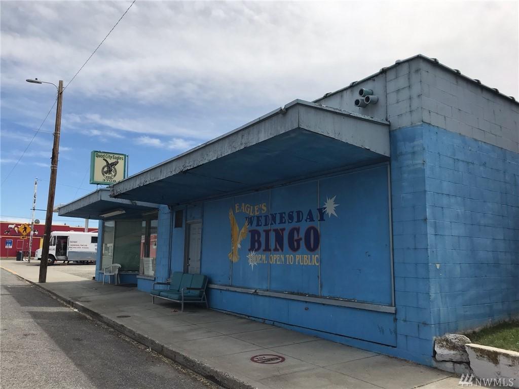 1030 Columbia Ave - Photo 1