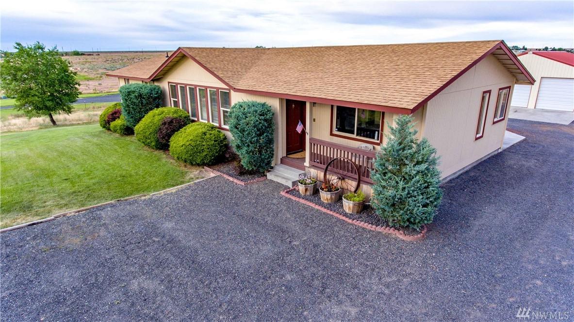 8877 Stonecrest Rd - Photo 1