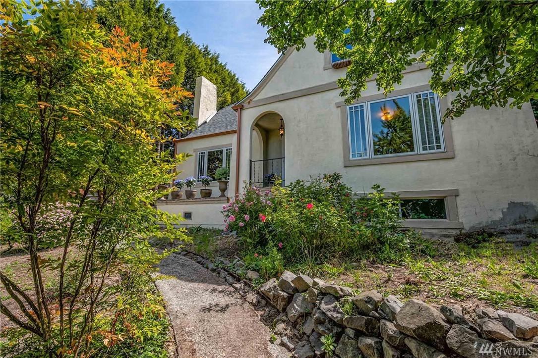 710 Prospect Ave - Photo 1