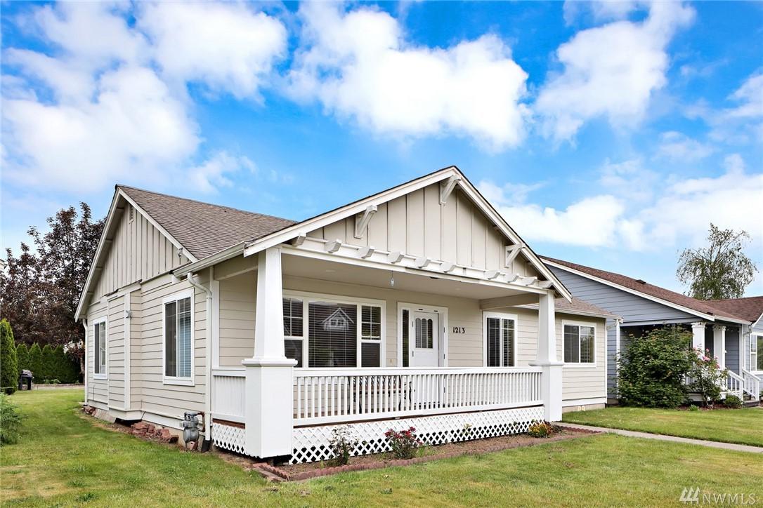 1213 Ash St - Photo 1