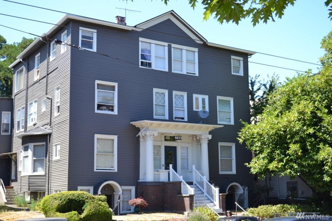5033 Brooklyn Ave - Photo 1