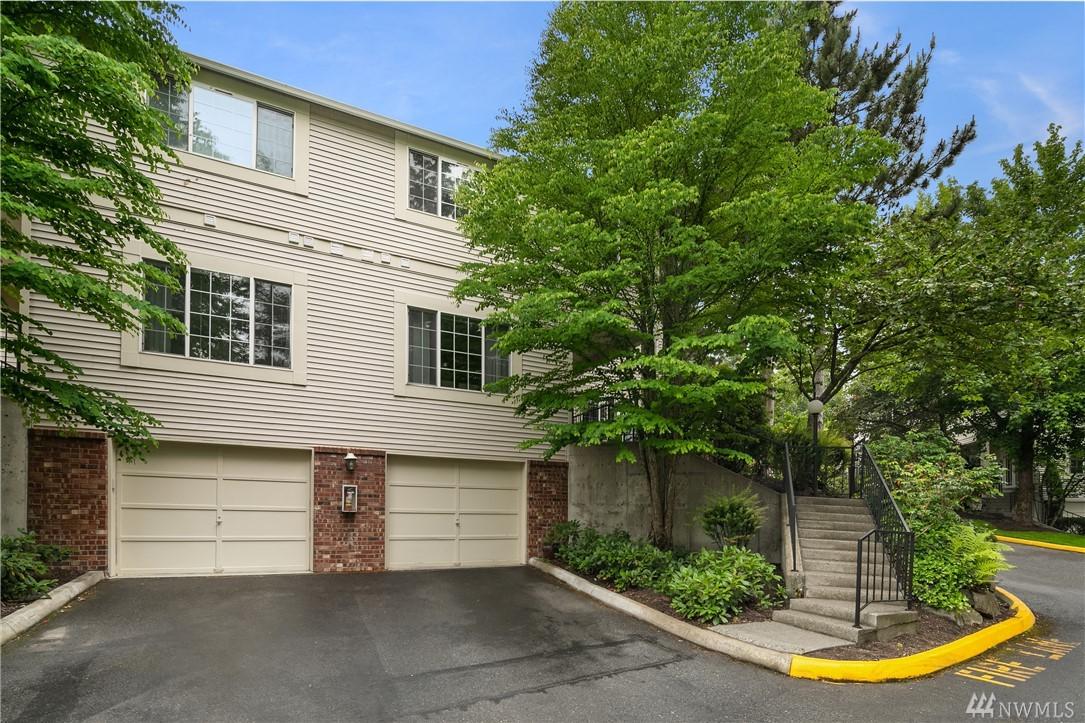 10909 Avondale Rd - Photo 1